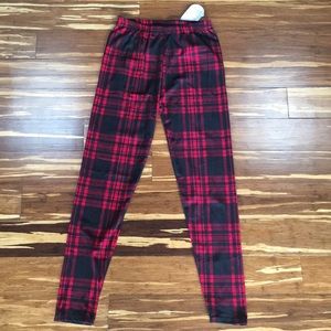 💖3/$25 Red Plaid Leggings
